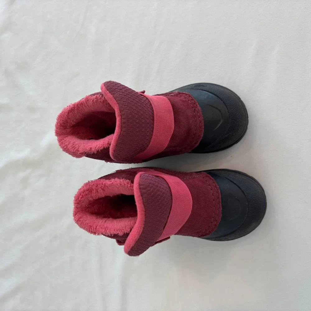 The North Face Pink Girls Alpenglow Winter Snow Boots Size 6